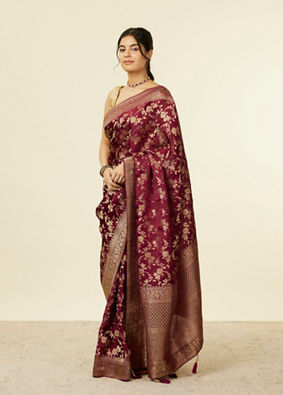 alt message - Mohey Women Classic Wine Bel Buti Patterned Saree image number 3